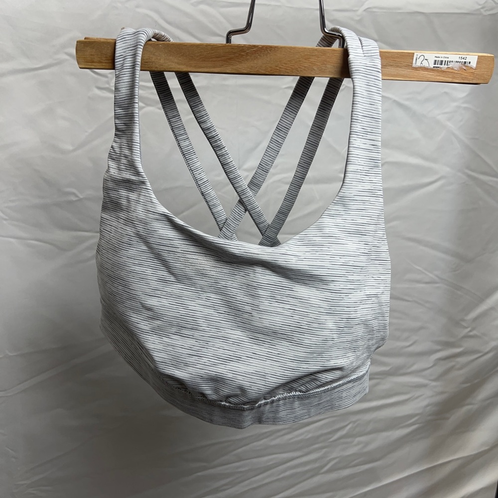 Lululemon Grey and White Energy Sports Bra size 6